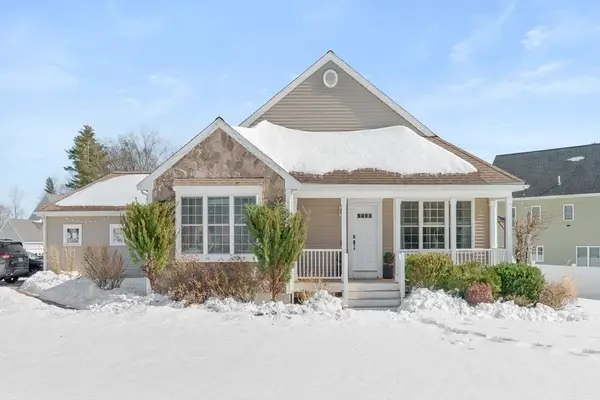 3 Parkview Ln, Brockton, MA 02302