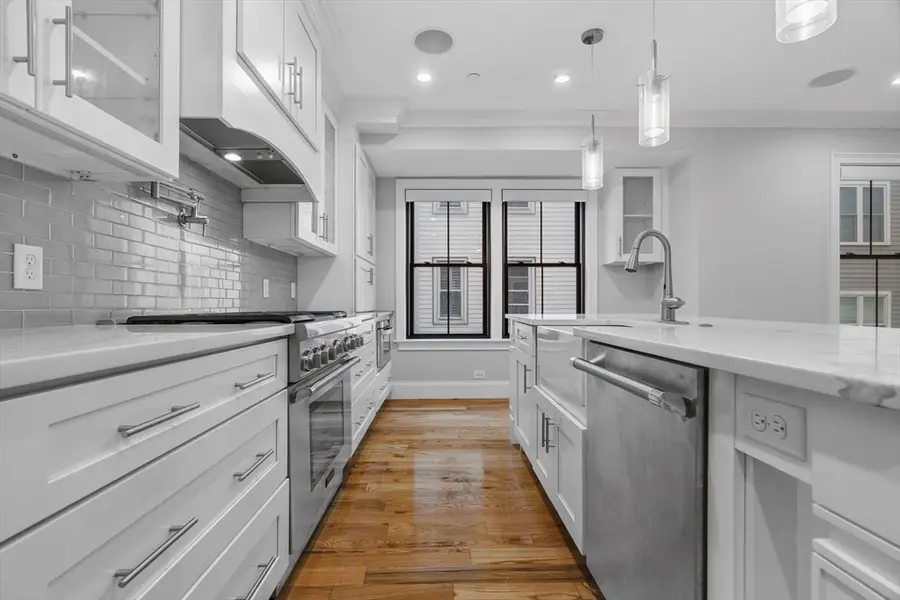 160 W Broadway #202, Boston, MA 02127 - #3