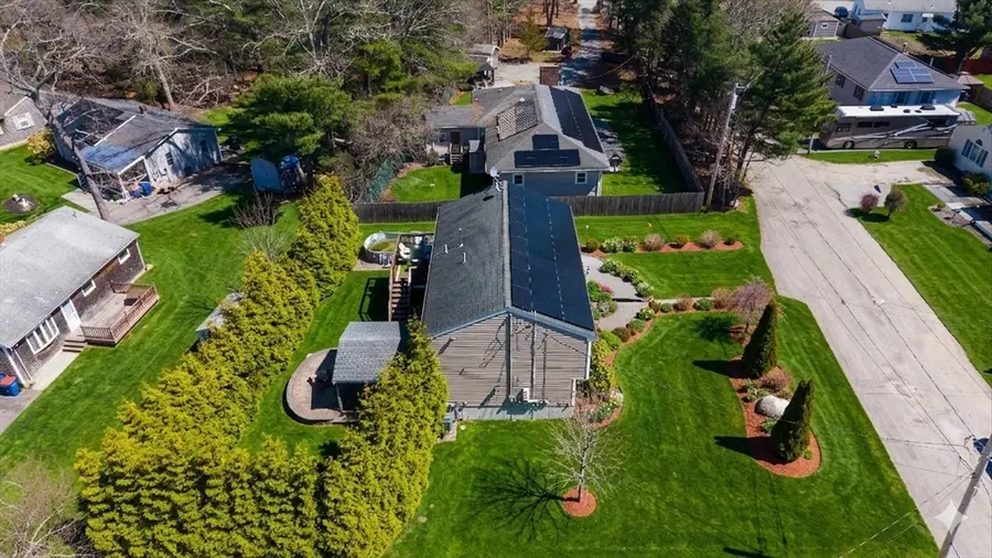 35 Avery St, New Bedford, MA 02745 - #3