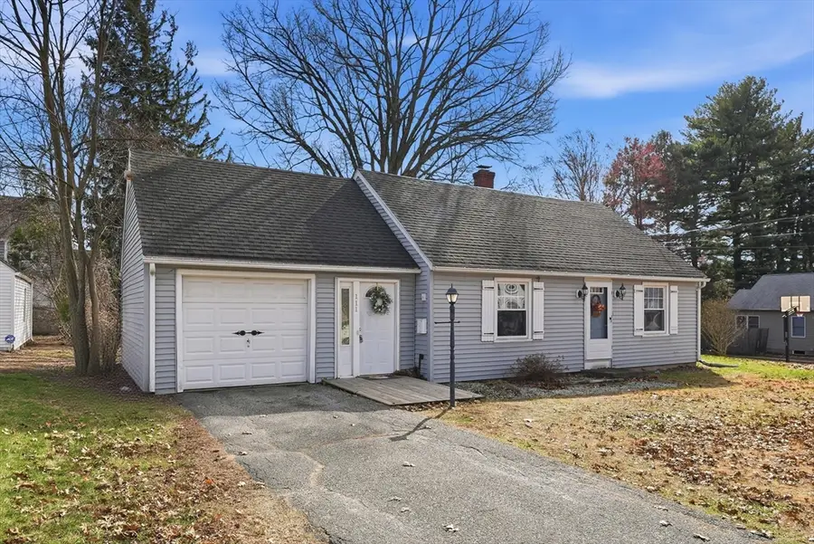 111 Woodlawn St, Chicopee, MA 01020 - #3
