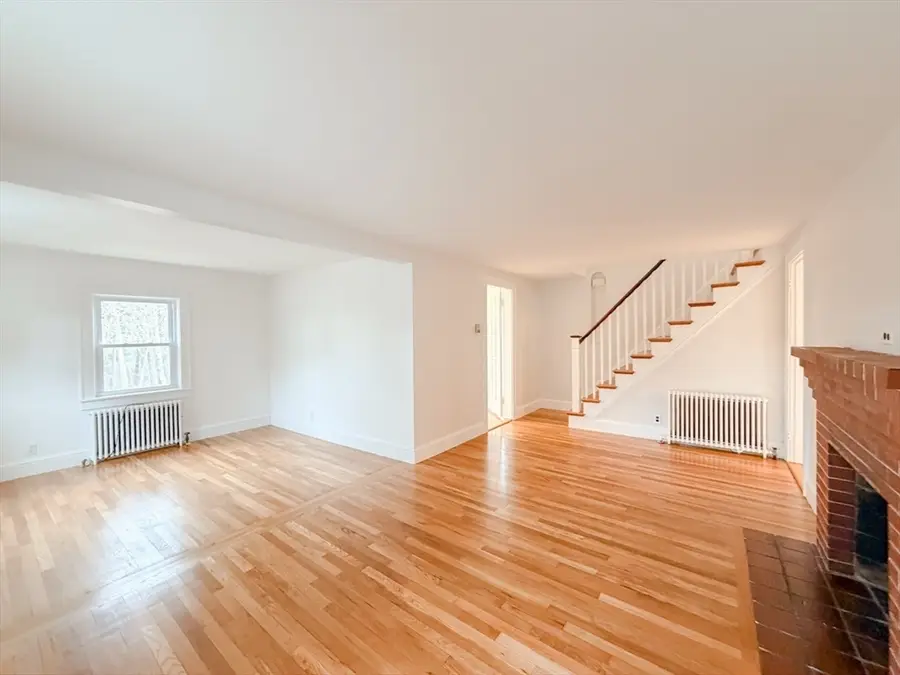 127A Plain St, Braintree, MA 02184 - #2