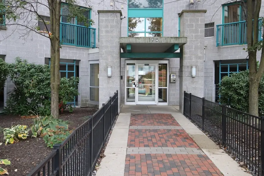 175 Cottage St. #501, Chelsea, MA 02150 - #3