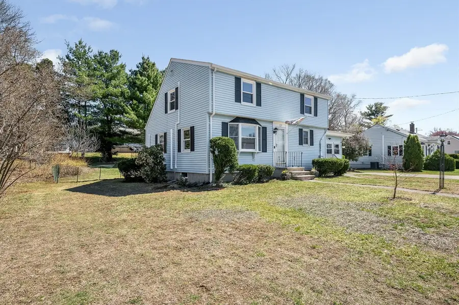 17 Roland Ave, Dracut, MA 01826 - #3