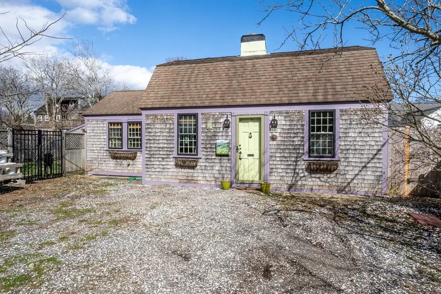 86 Sea St, Hyannis, MA 02601 - #3