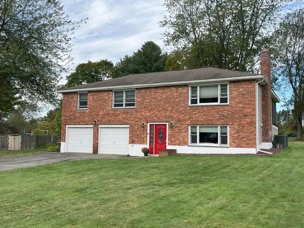 22 Briarwood Rd, Framingham, MA 01701