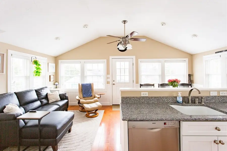 62 Cottage St #7, West Brookfield, MA 01585 - #3