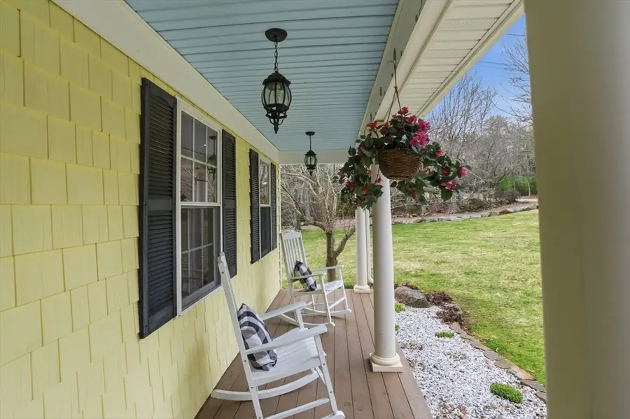 71 Rolling Hill Dr, Exeter, RI 02822 - #2