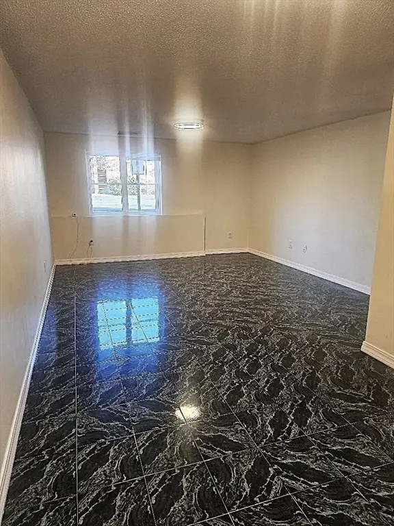 25 Longworth Ave #8, Brockton, MA 02301 - #3