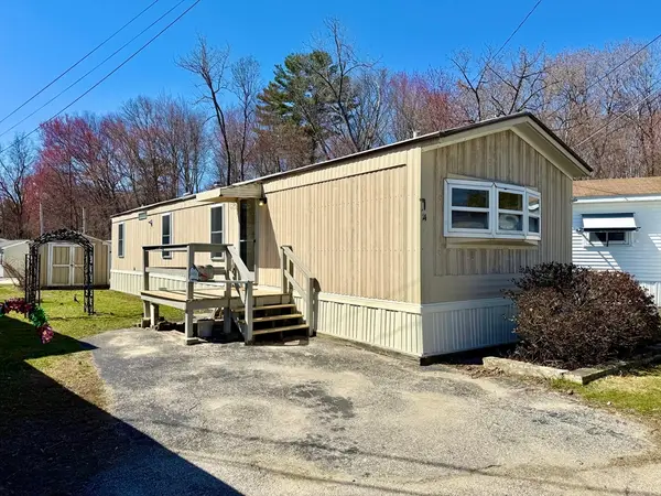 14 Breezy Bend, Auburn, MA 01501