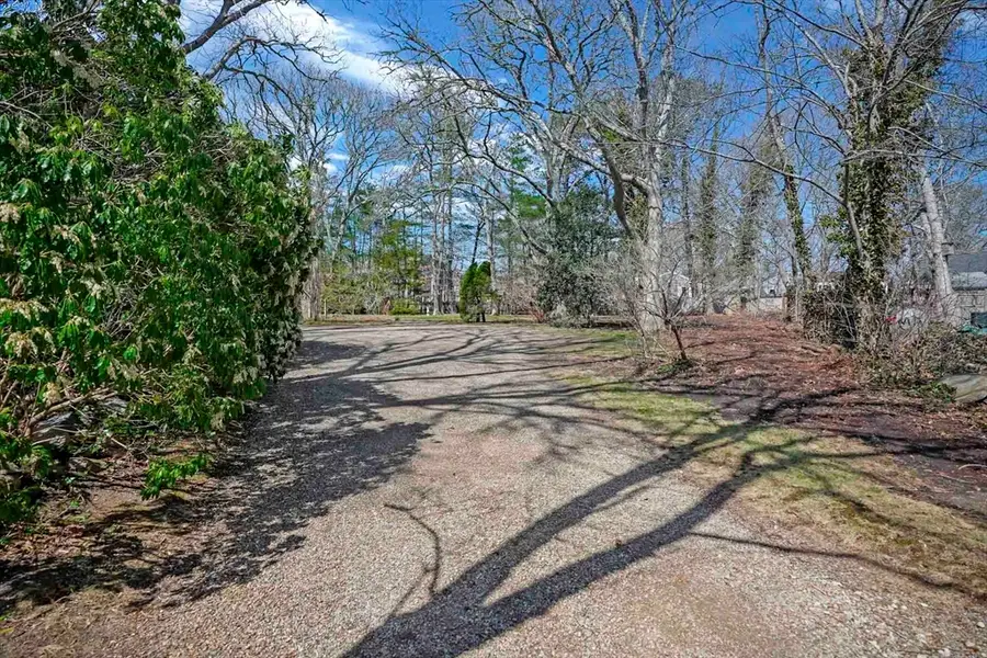 15 Chapman La, Edgartown, MA 02539 - #2