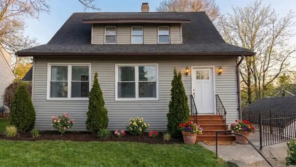 618 Mill St, Worcester, MA 01602 - #1