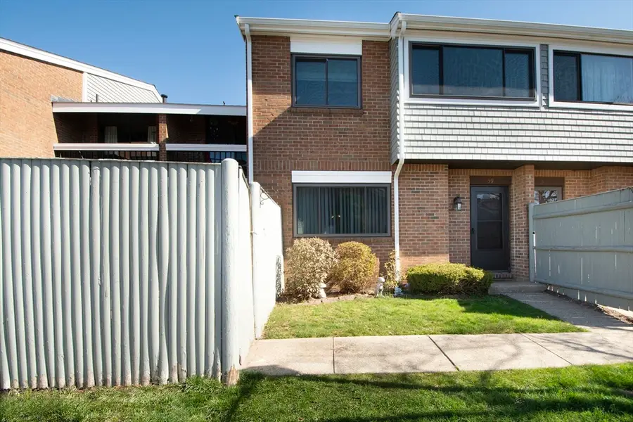 59 Rosewood Dr #59, Stoughton, MA 02072 - #2