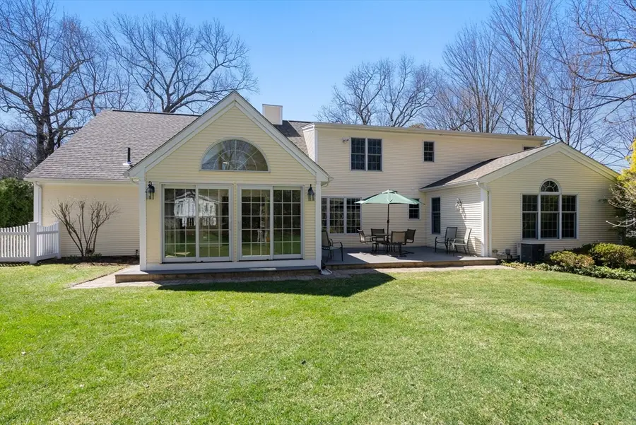 70 Salem Rd, Longmeadow, MA 01106 - #2