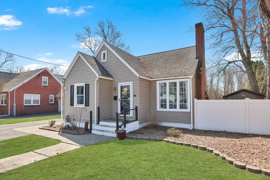 95 Clark St, Chicopee, MA 01013 - #2
