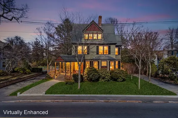 58 Summer St, Taunton, MA 02780