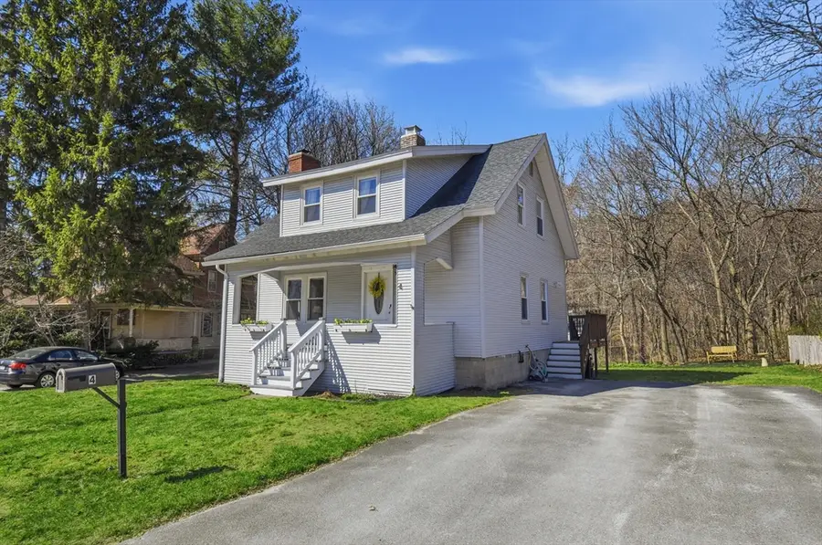 4 Brookside Ave, Worcester, MA 01602 - #3