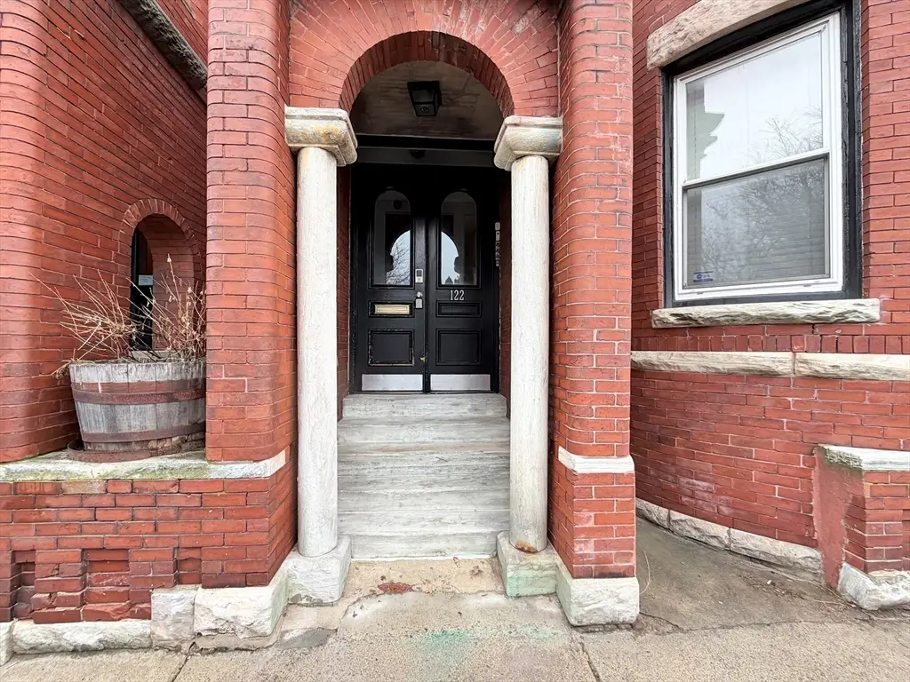 122 Day St #3, Boston, MA 02130 - #1