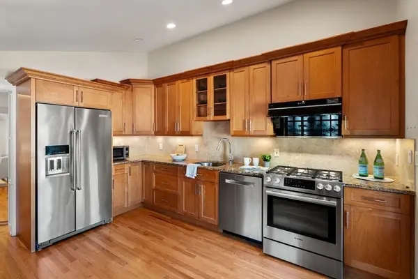 1844 Main St #1, Concord, MA 01742