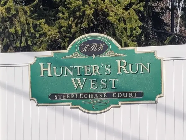 5 Steeplechase Ct #5, Haverhill, MA 01832