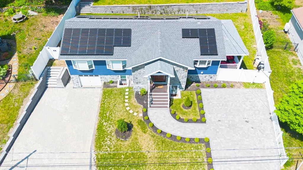 11 Bacon Dr, Saugus, MA 01906 - #1