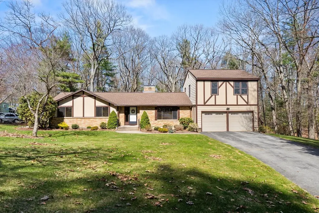 137 Catamount Rd, Tewksbury, MA 01876 - #1