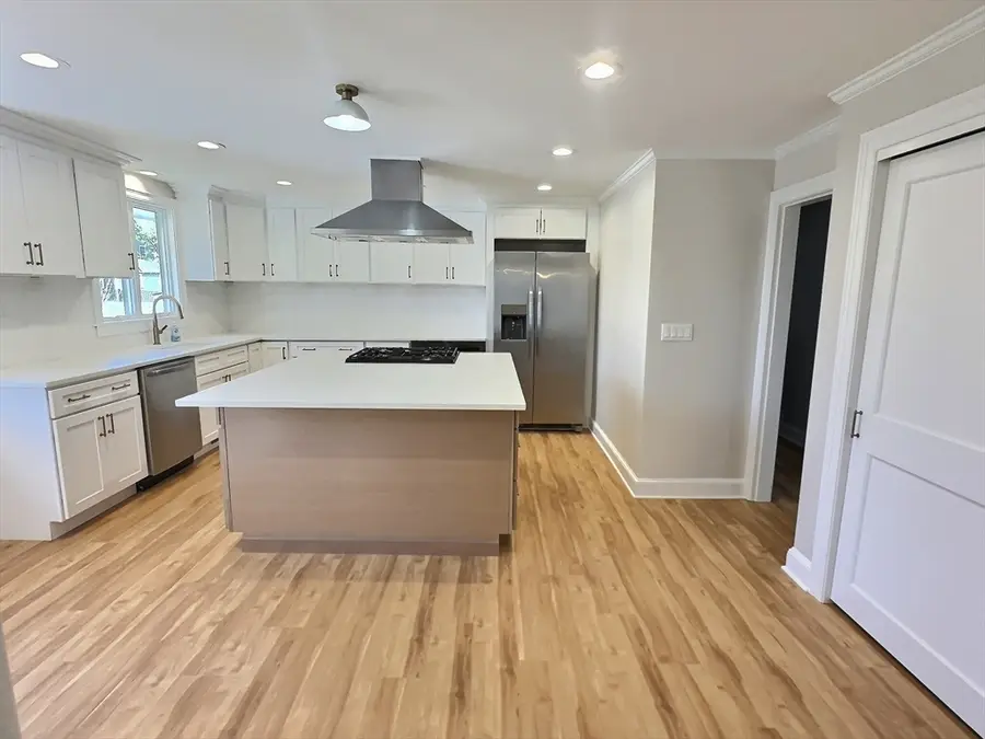 101 Highfields Rd, Abington, MA 02351 - #3