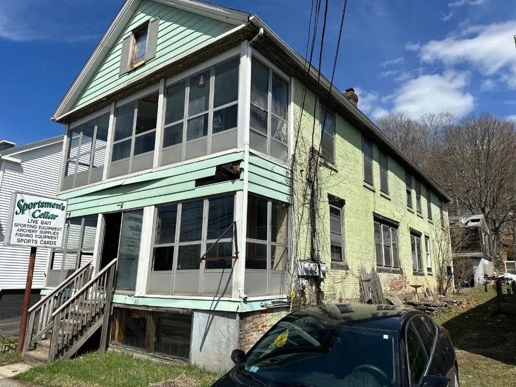 552 Main Street, Sturbridge, MA 01518 - #1