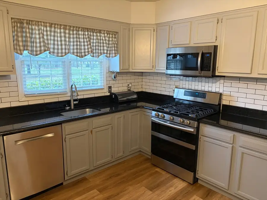 93 Ashley Lane #93, Middleboro, MA 02346 - #3