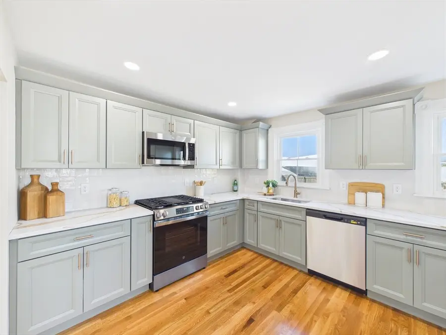 84 Middle Street, Fairhaven, MA 02719 - #3