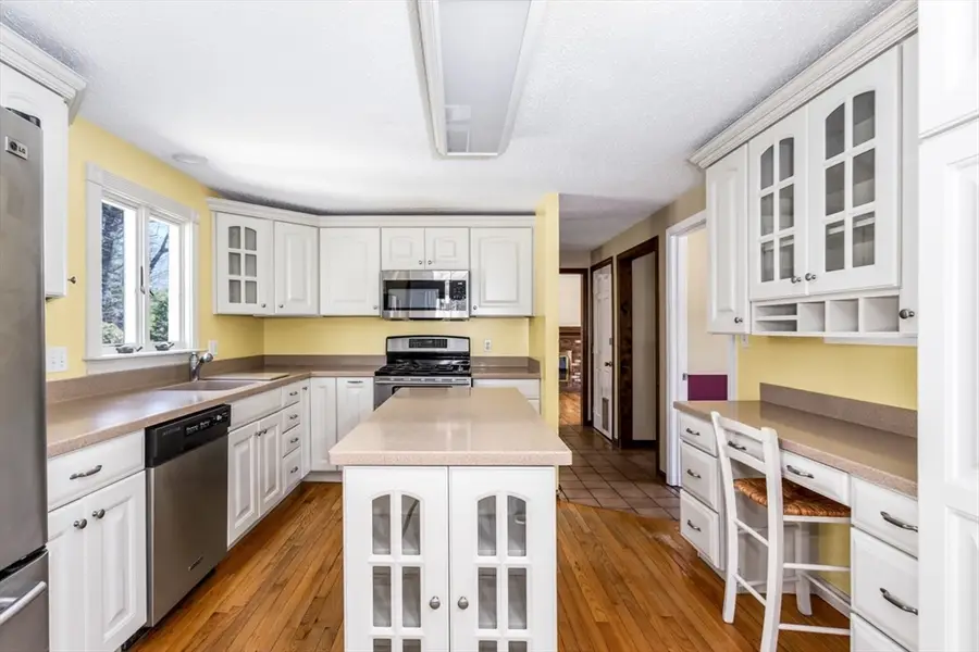 4 Independence Lane, Millis, MA 02054 - #3