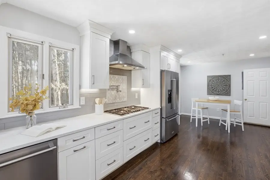 20 Winterberry Way, Bedford, MA 01730 - #3