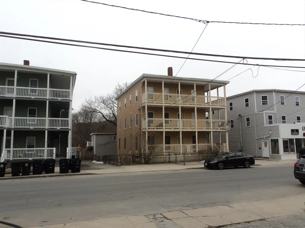 172 Mechanic St, Southbridge, MA 01550 - #1