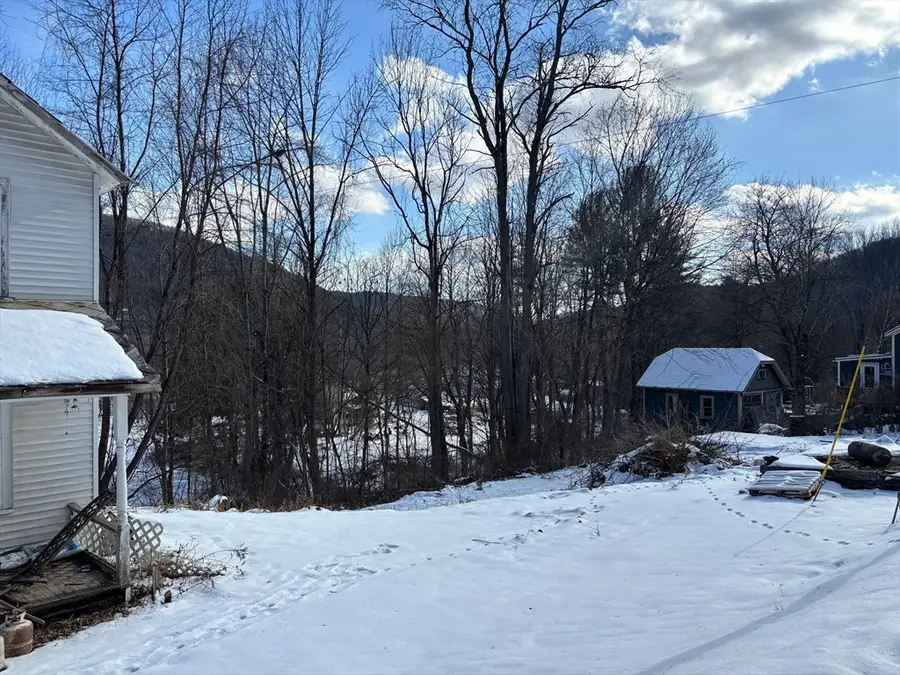 31 William St, Chester, MA 01011 - #2