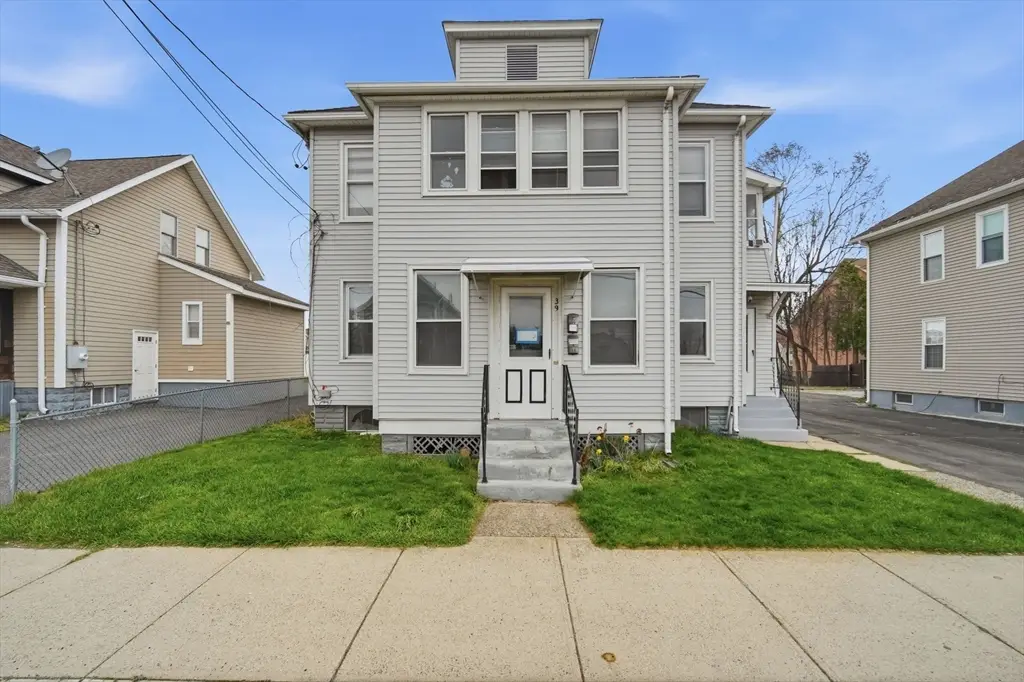 39 Baldwin St, West Springfield, MA 01089 - #1