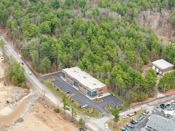 71 Pond Street, Norfolk, MA 02056