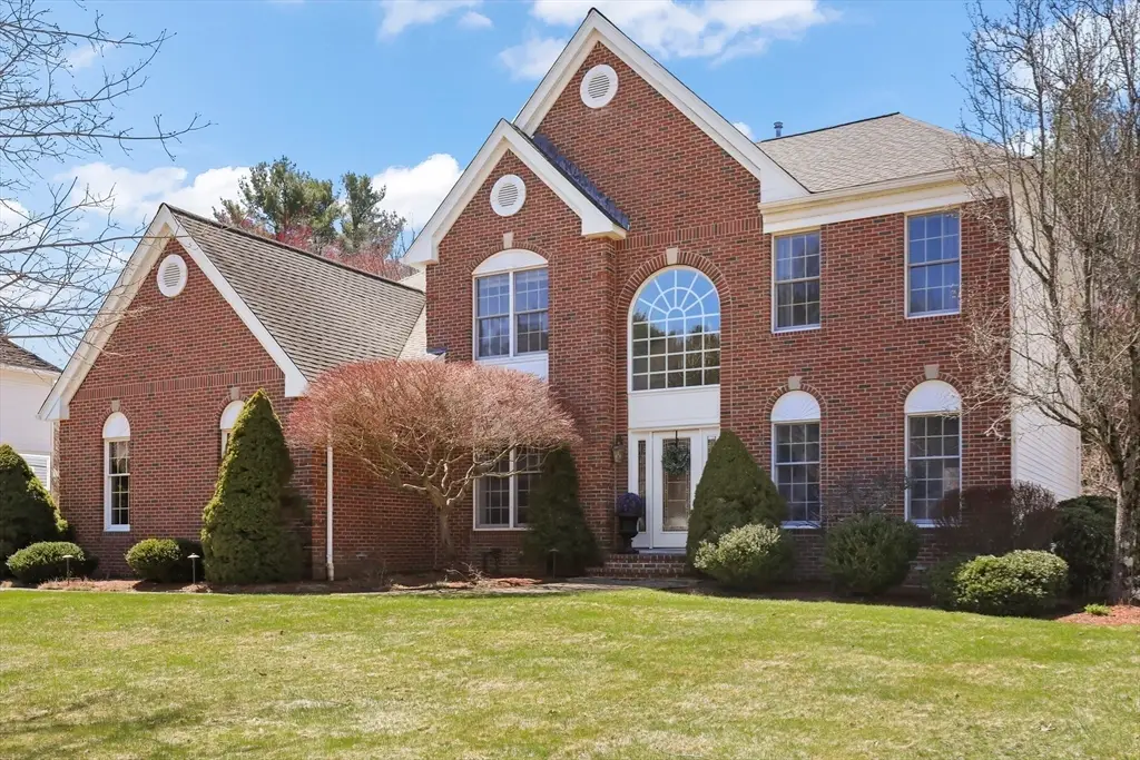 37 Hancock Rd, Franklin, MA 02038 - #1