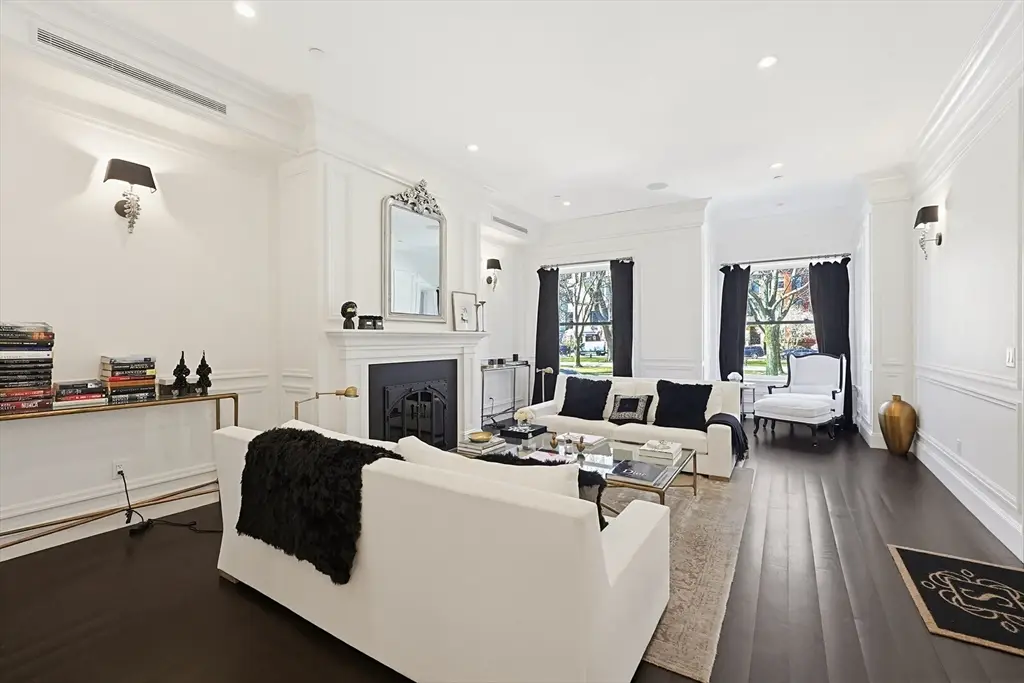 212 Commonwealth Avenue #1, Boston, MA 02116 - #1