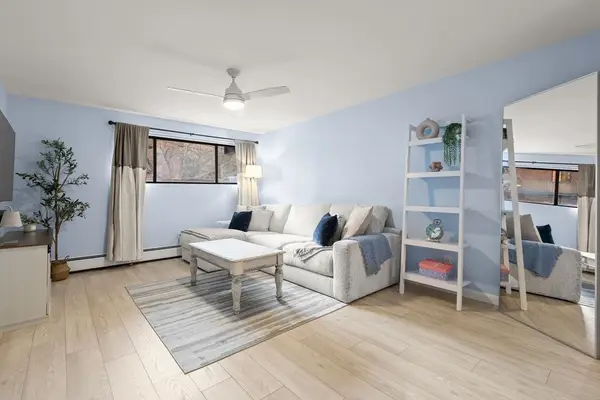 400 Savin Hill Ave #6, Boston, MA 02125