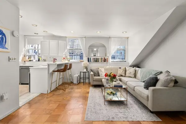 17 Bowdoin St #5BC, Boston, MA 02114