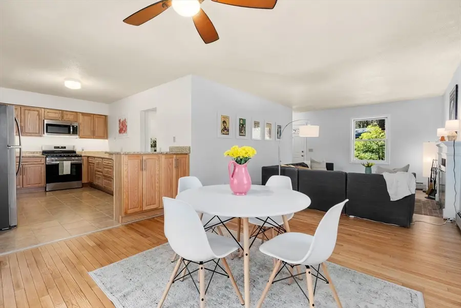 14 Emily Ln, Northampton, MA 01060 - #3