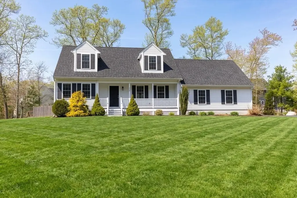 214 Steere St, Attleboro, MA 02703 - #1