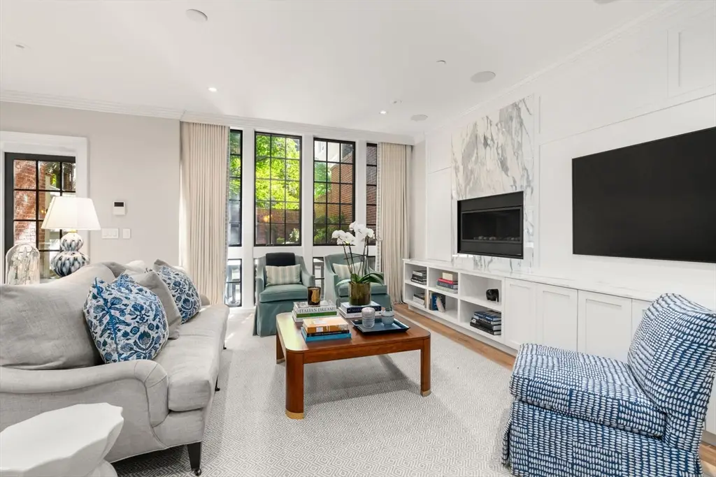 82 Mount Vernon Street #1, Boston, MA 02108 - #1