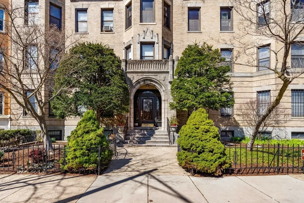 51 Park Dr #9, Boston, MA 02215 - #1