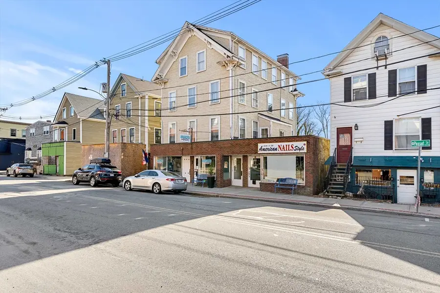 126 Pleasant St, Marblehead, MA 01945 - #2