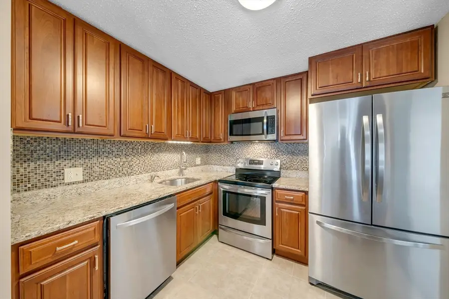 3 Birchwood #3-302, Amesbury, MA 01913 - #2