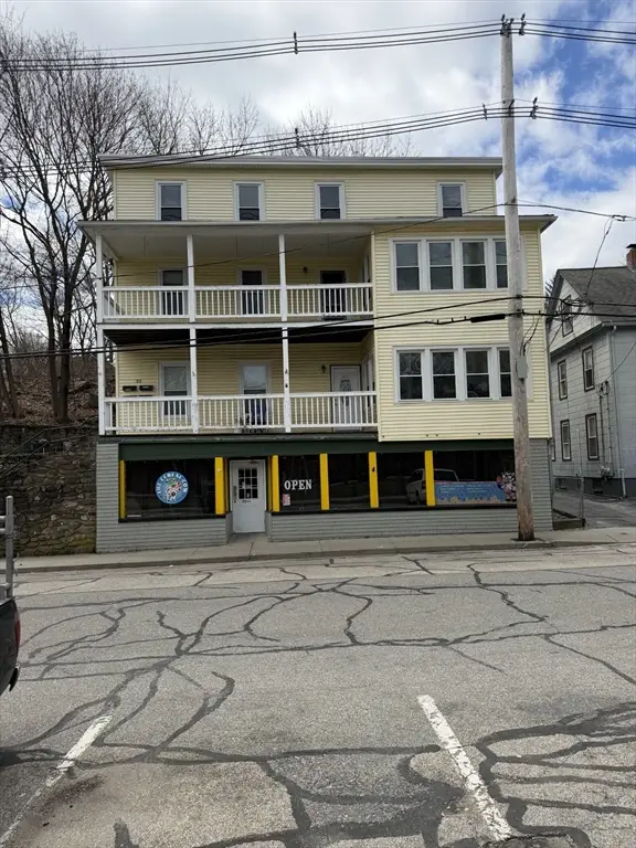 33 Crystal St, Southbridge, MA 01550 - #1