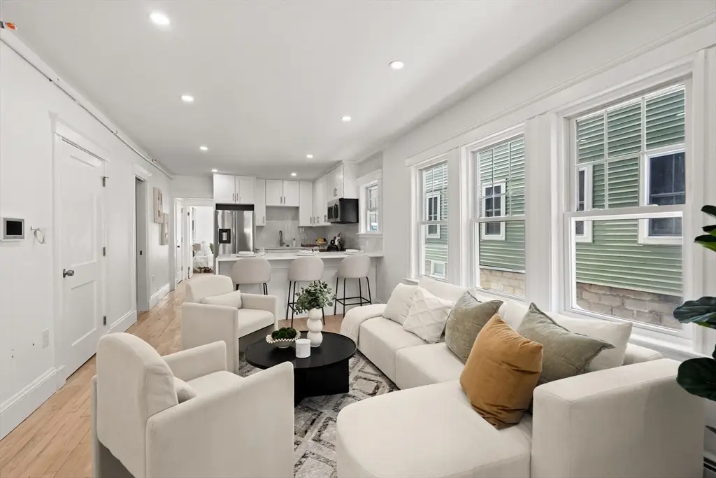 60 Derby St #one, Somerville, MA 02145 - #1