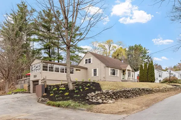 21 Beal St, Lunenburg, MA 01462