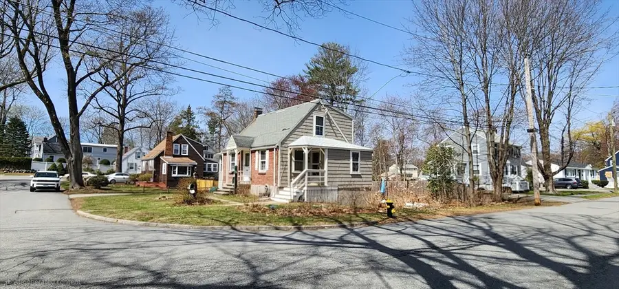 1 Wood End Lane, Reading, MA 01867 - #3