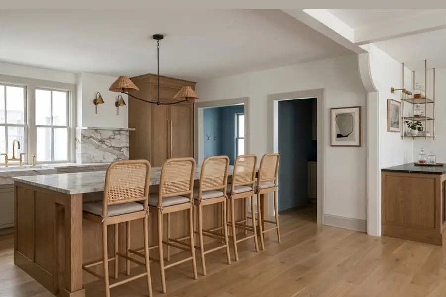 7 Lunt St, Newburyport, MA 01950 - #3